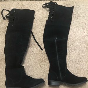 Shoedazzle Meagan Flat Boot Black Velvet Lace..